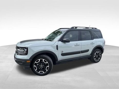 Used 2024 Ford Bronco Sport Outer Banks w/ Tech Package AWD/4WD image 3