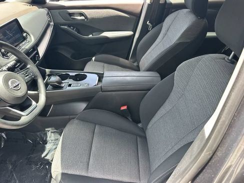 Used 2023 Nissan Rogue SV FWD image 17