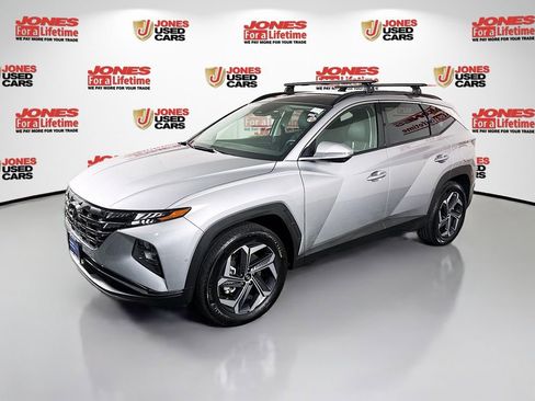 Certified 2024 Hyundai Tucson Limited AWD/4WD image 15