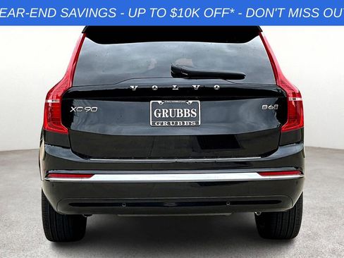 Used 2025 Volvo XC90 B6 Ultra w/ Protection Package Premier image 7