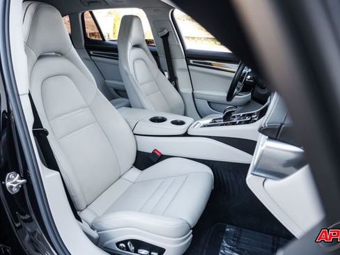 Used 2018 Porsche Panamera 4S image 74