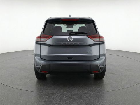 Used 2025 Nissan Rogue SV image 7