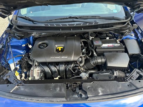 Used 2017 Kia Forte S image 14