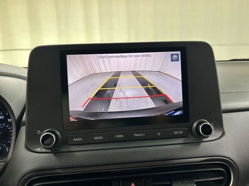 Used 2023 Hyundai Kona SEL AWD/4WD image 15
