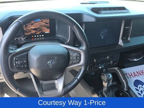Used 2022 Ford Bronco Outer Banks w/ Sasquatch Package AWD/4WD image 12