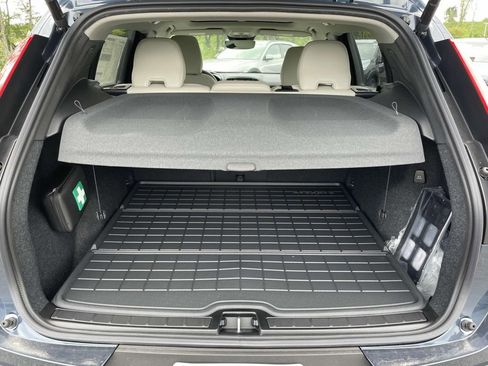 New 2026 Volvo XC40 B4 Plus w/ Protection Package Premier image 33