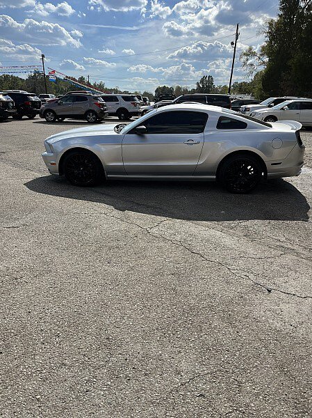 Used 2014 Ford Mustang Coupe RWD image 4