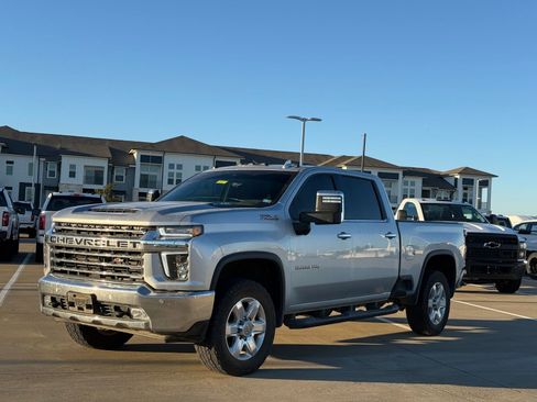 Used 2021 Chevrolet Silverado 2500 LTZ w/ LTZ Plus Package image 3