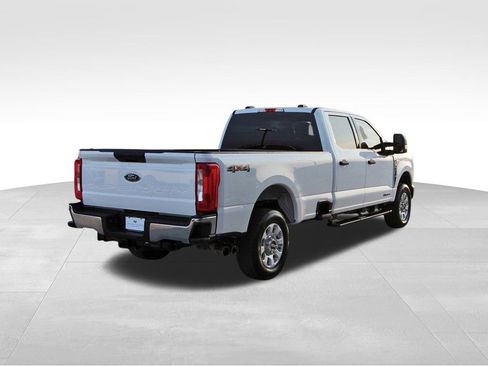 Used 2024 Ford F250 XLT image 4