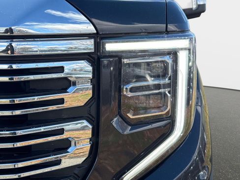 Used 2023 GMC Sierra 1500 Denali w/ Denali Reserve Package image 10