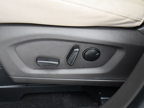 Used 2023 Ford Explorer Platinum w/ Technology Package image 14