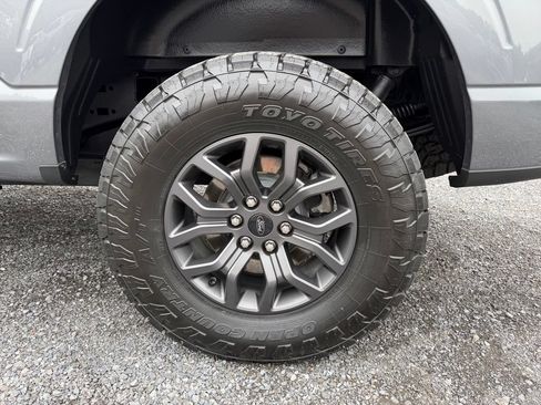 Used 2022 Ford F150 Lariat w/ Equipment Group 502A High AWD/4WD image 17