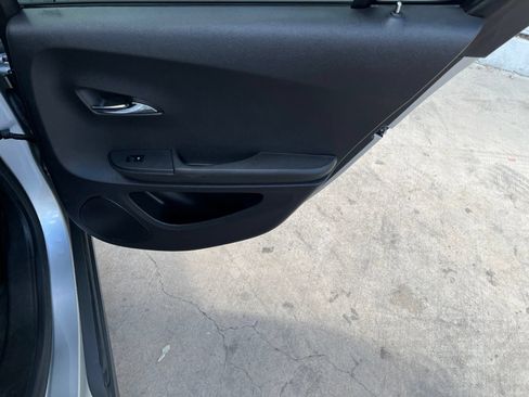 Used 2013 Chevrolet Volt Premium w/ Premium Trim Package FWD image 15