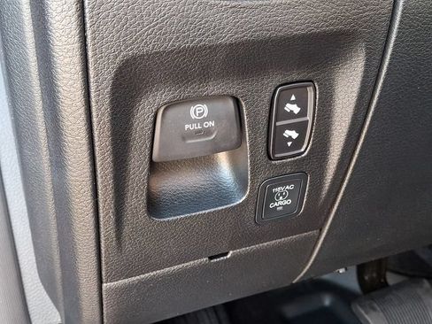 New 2026 RAM 1500 Big Horn AWD/4WD image 19