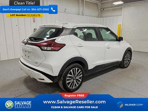 Used 2021 Nissan Kicks SV FWD image 4