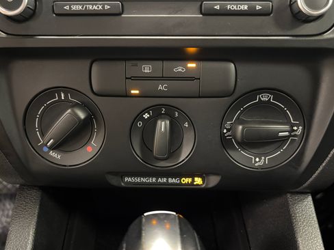 Used 2012 Volkswagen Jetta S FWD image 27