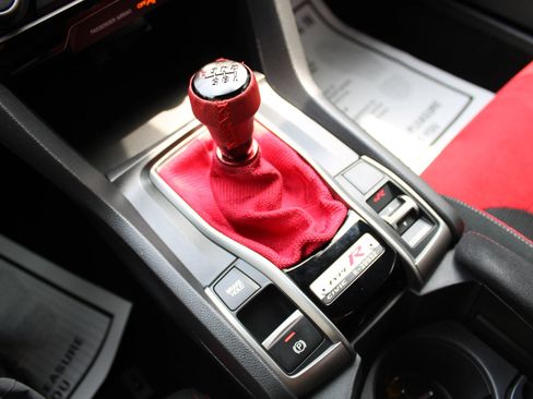 Used 2020 Honda Civic Type R image 11