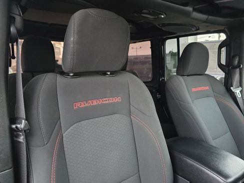 Used 2022 Jeep Wrangler Unlimited Rubicon AWD/4WD image 39