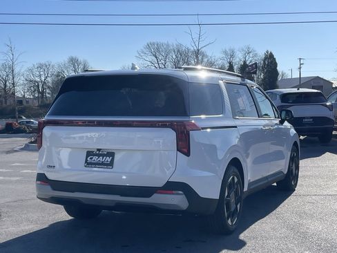 Certified 2026 Kia Carnival EX image 7