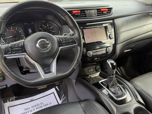 Used 2020 Nissan Rogue SL image 30