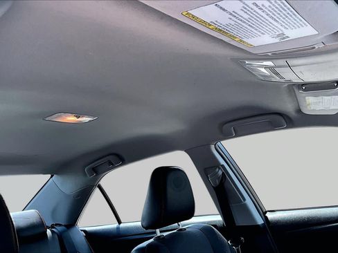 Used 2016 Toyota Camry SE FWD image 14