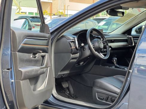 Used 2023 MAZDA CX-50 AWD 2.5 S w/ Premium Plus Pkg image 8