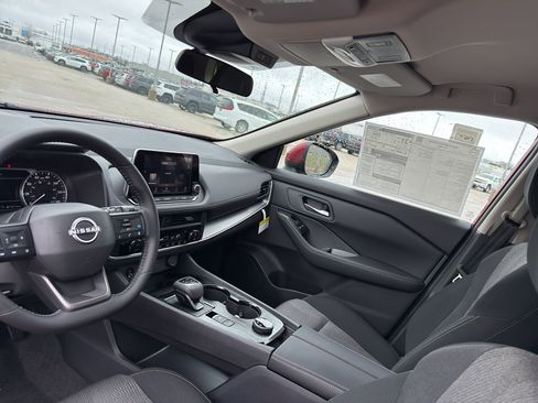 New 2026 Nissan Rogue SV AWD/4WD image 25