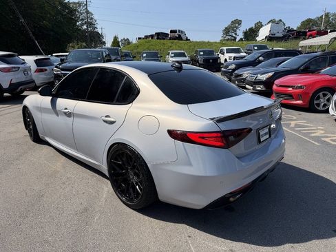 Used 2021 Alfa Romeo Giulia Sprint w/ Nero Edizione RWD image 7