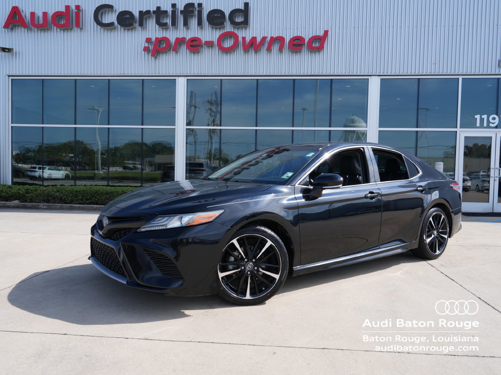 Used 2019 Toyota Camry XSE FWD image 1
