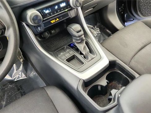 Used 2019 Toyota RAV4 LE w/ All Weather Liner Package image 33