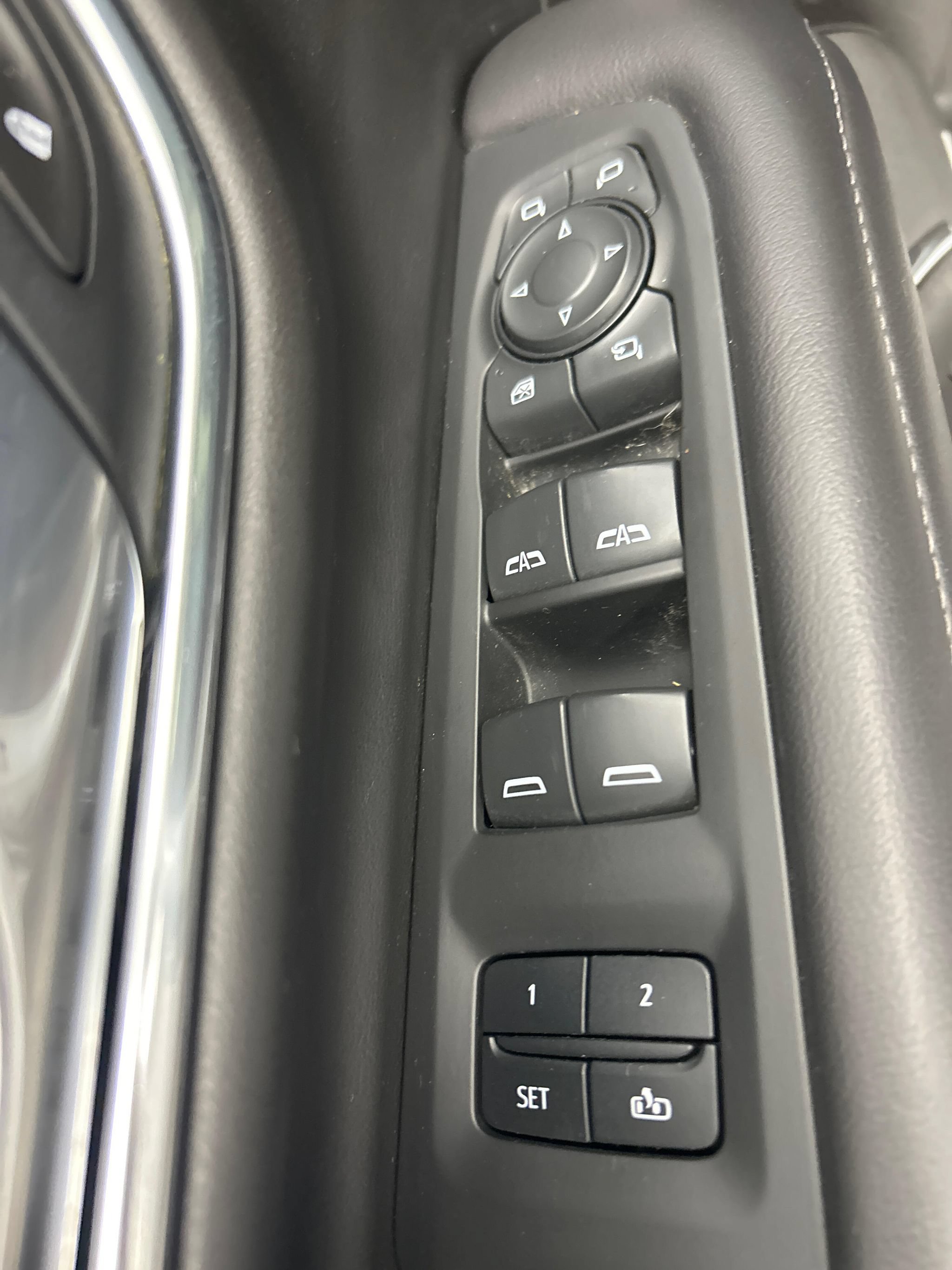 Used 2021 Chevrolet Suburban LT w/ LT Signature Package AWD/4WD image 9