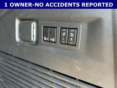 Used 2024 GMC Yukon Denali image 45