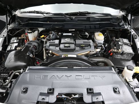 Used 2018 RAM 2500 Laramie w/ Off Road Package AWD/4WD image 8