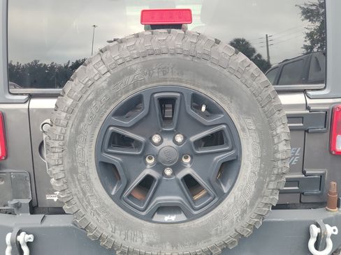 Used 2014 Jeep Wrangler Sport AWD/4WD image 22