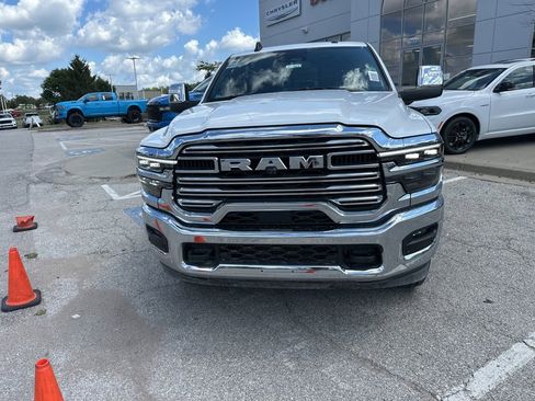 New 2025 RAM 3500 Laramie image 10