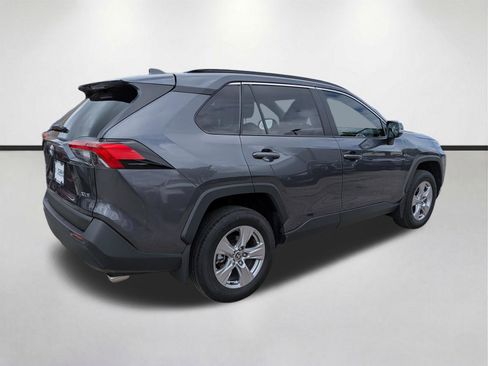 Used 2025 Toyota RAV4 XLE FWD image 4