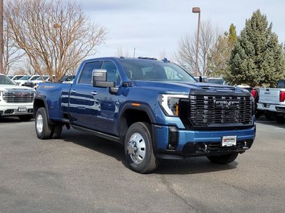 New 2026 GMC Sierra 3500 Denali Ultimate w/ LPO, Black Badging Package