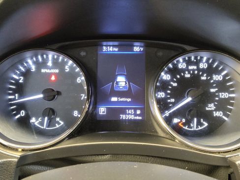 Used 2020 Nissan Rogue SV AWD/4WD image 23
