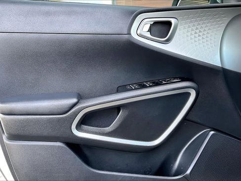 Used 2021 Kia Soul X-Line image 15