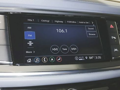 Used 2023 Buick Enclave Essence w/ Experience Buick Package FWD image 25