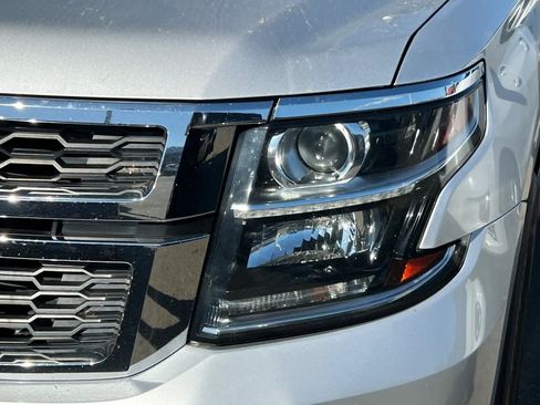 Used 2018 Chevrolet Suburban LT AWD/4WD image 11