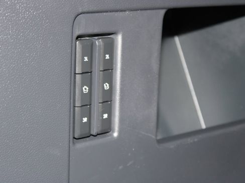 Used 2024 Lincoln Navigator Reserve image 18