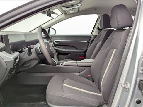 Used 2025 Hyundai Sonata SEL FWD image 14