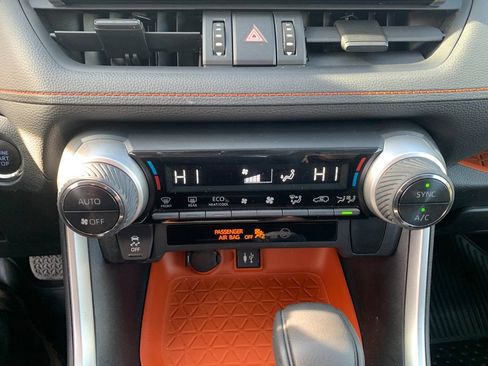 Used 2019 Toyota RAV4 Adventure image 24