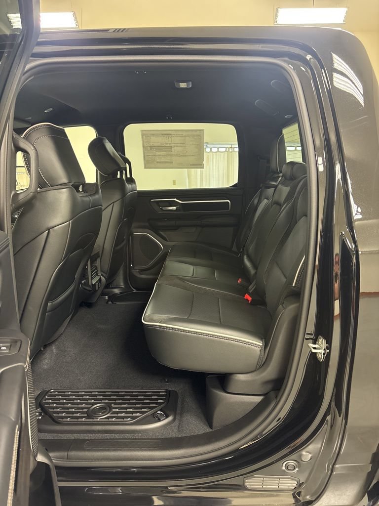 New 2026 RAM 1500 Laramie w/ Sport Appearance Package AWD/4WD image 21