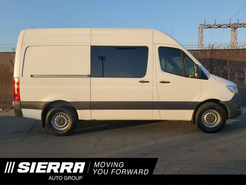Used 2023 Mercedes-Benz Sprinter 2500 image 1