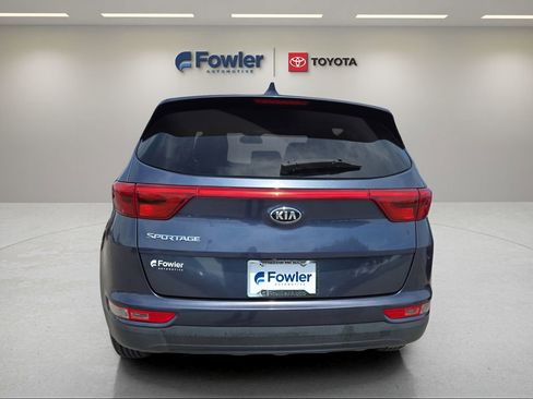 Used 2018 Kia Sportage LX AWD/4WD image 6