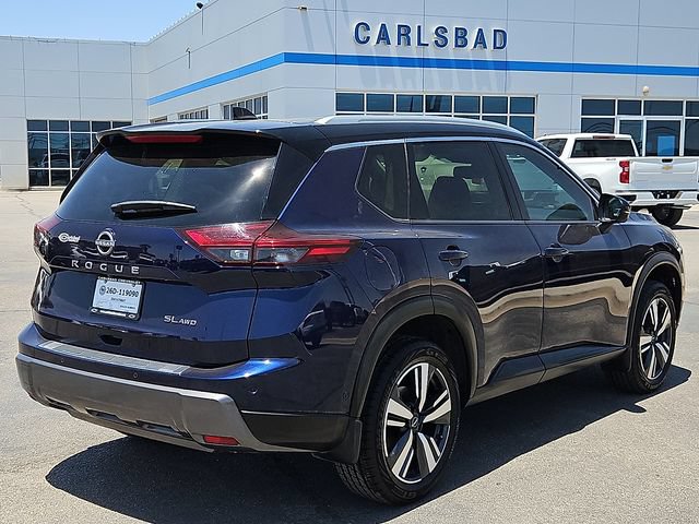 Used 2025 Nissan Rogue SL AWD/4WD image 4