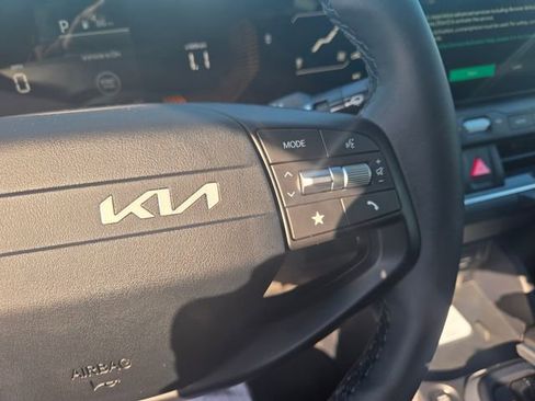 New 2026 Kia K4 EX FWD image 16