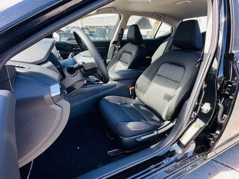 Certified 2025 Nissan Altima 2.5 S FWD image 26